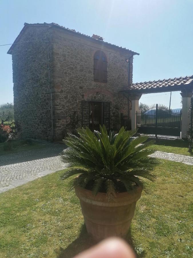 Villa Casina in pietra Pistoia Esterno foto