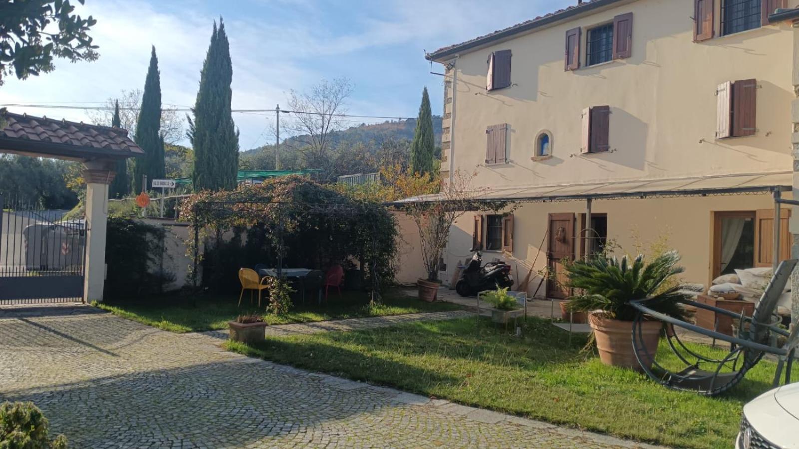 Villa Casina in pietra Pistoia Esterno foto