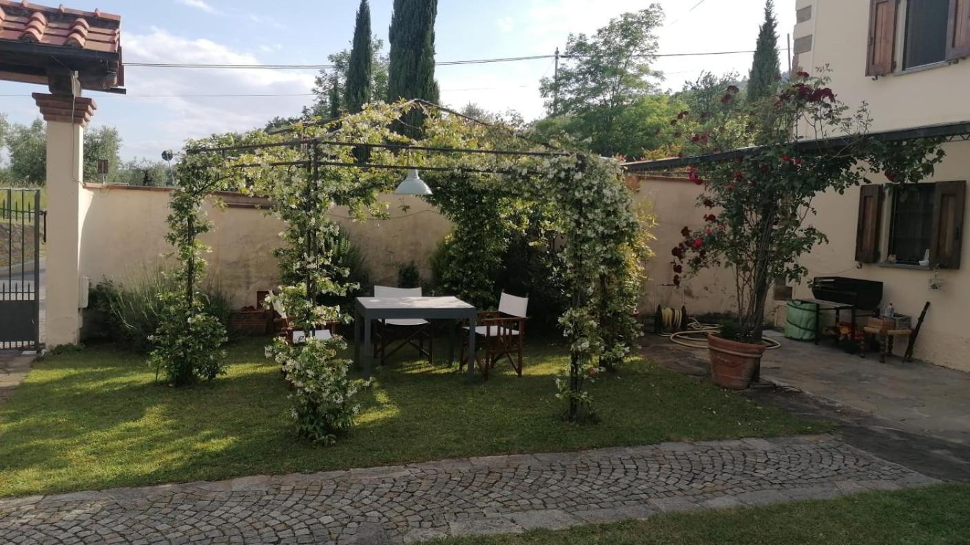 Villa Casina in pietra Pistoia Esterno foto
